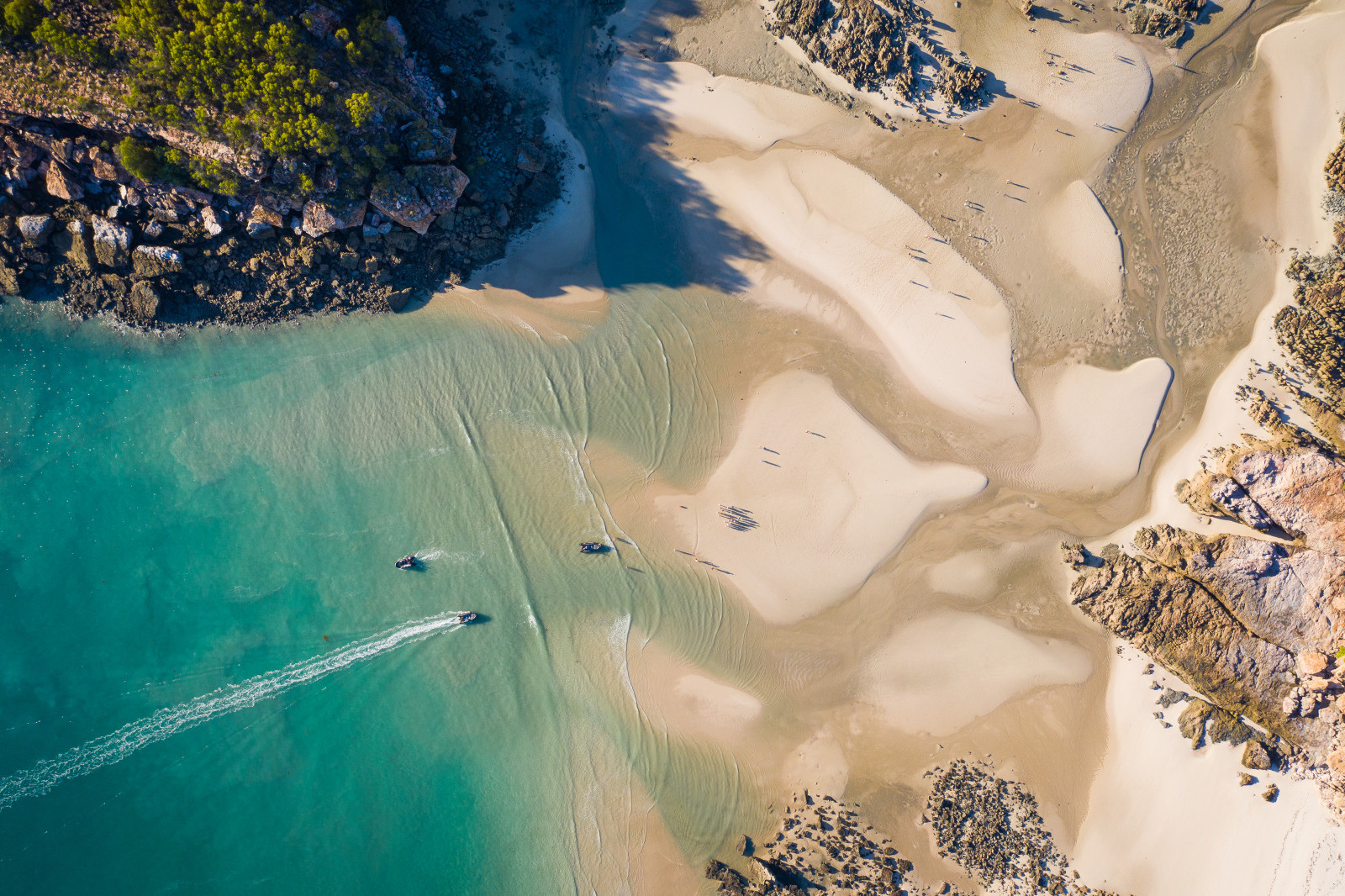 /photos/shares/Kimberley/DJI_0976-2_R120719_Broome-Darwin_Kimberley-Emble__matique__Ponant-Nick_Rains.jpg