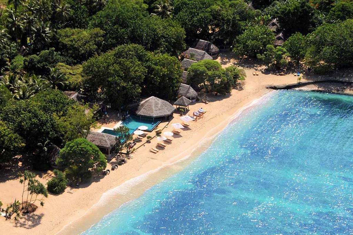 /photos/shares/Vanuatu/VanuatuBreakasAerial.jpg